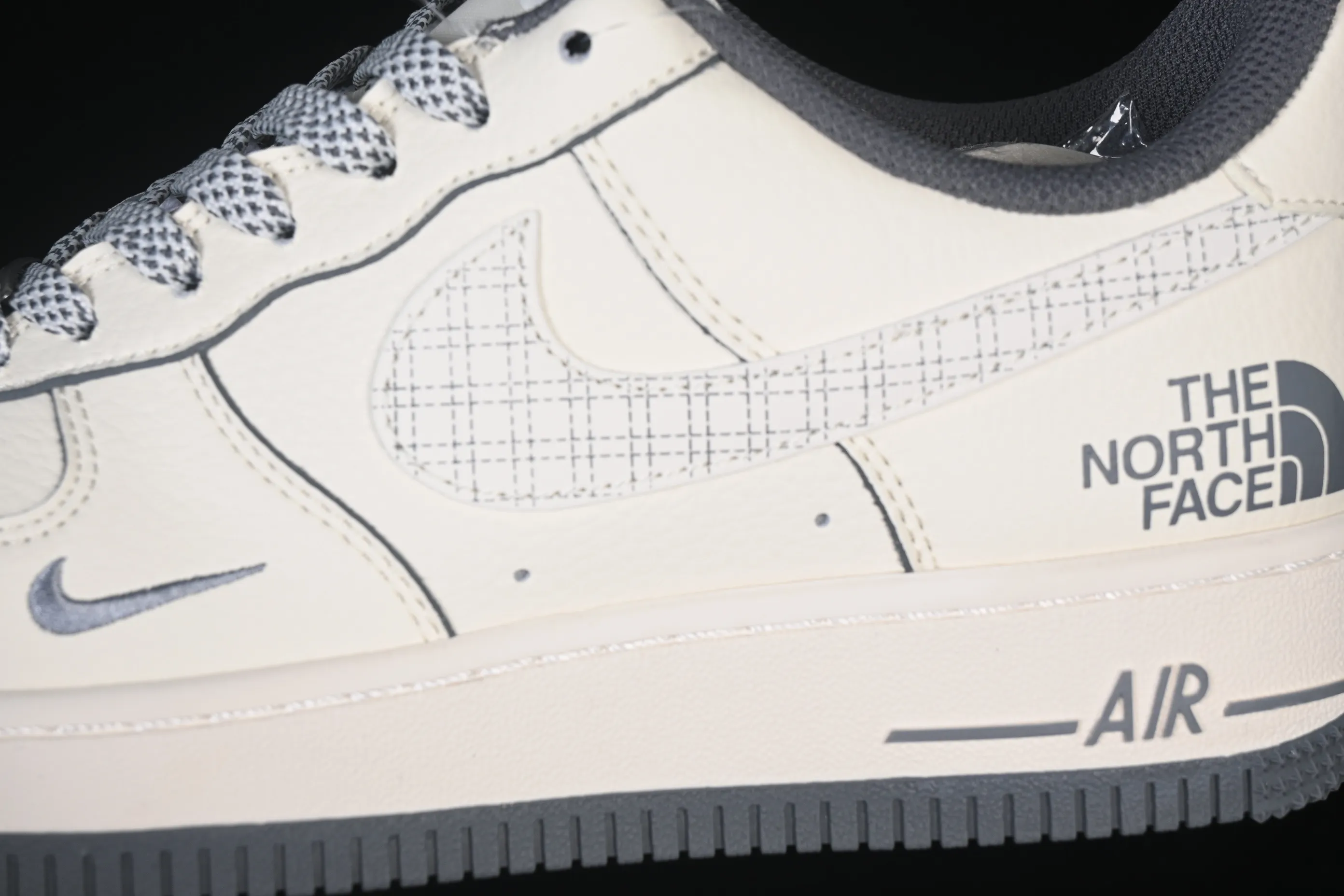 All categories Nk Air Force 1 Air Force series Nk Air Force 1 Low Air Force low top Nike Air Force 1'07 Low North Face co-branded beige mesh Air Force 1 low top casual sneakers JP8028-058